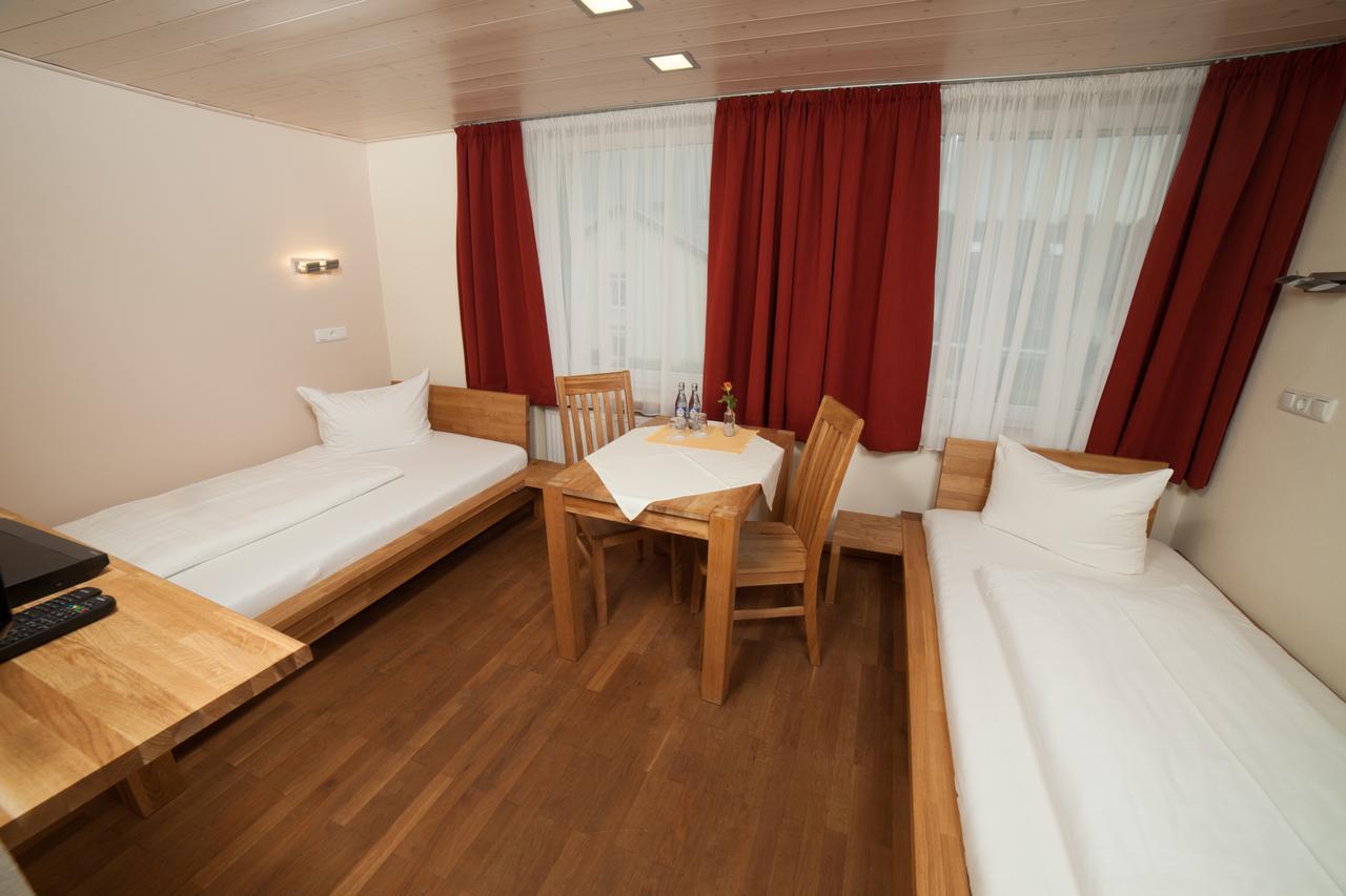 Goldener Stern Hotel Dingolfing Ngoại thất bức ảnh